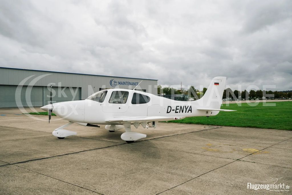 Cirrus SR20, fotografía 3 de 11