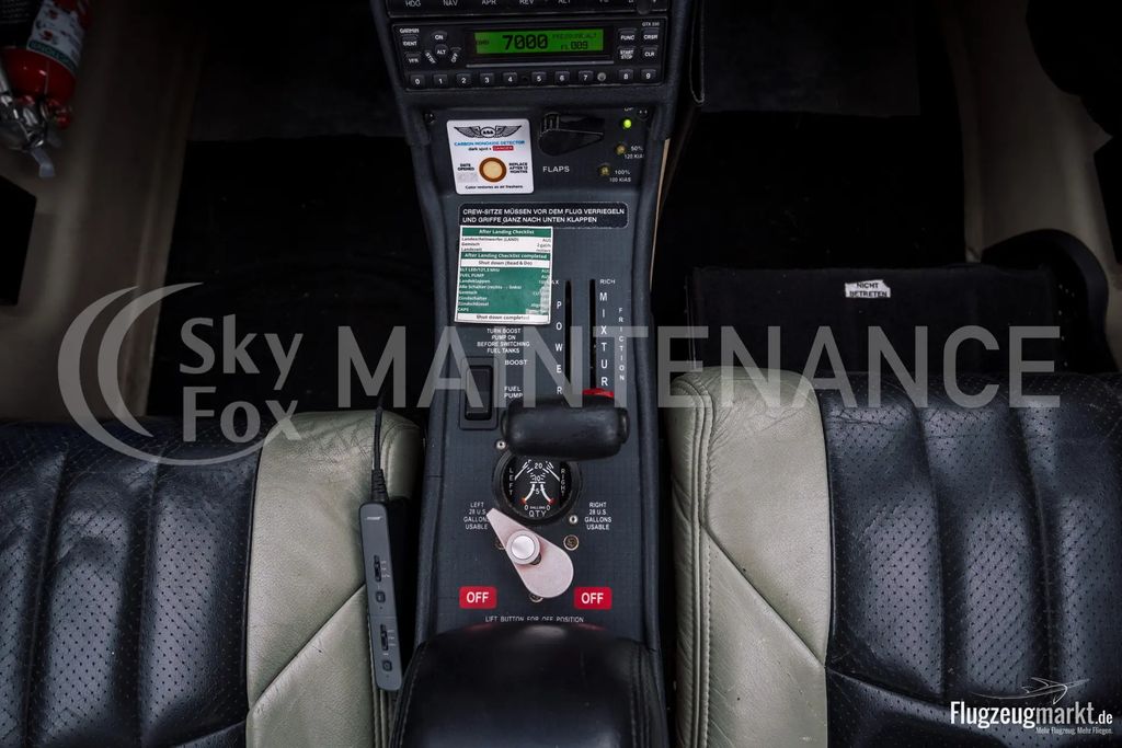 Cirrus SR20, fotografía 10 de 11
