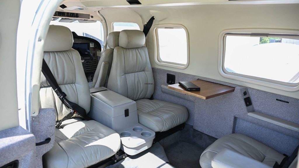 Piper Seneca V, fotografía 16 de 20