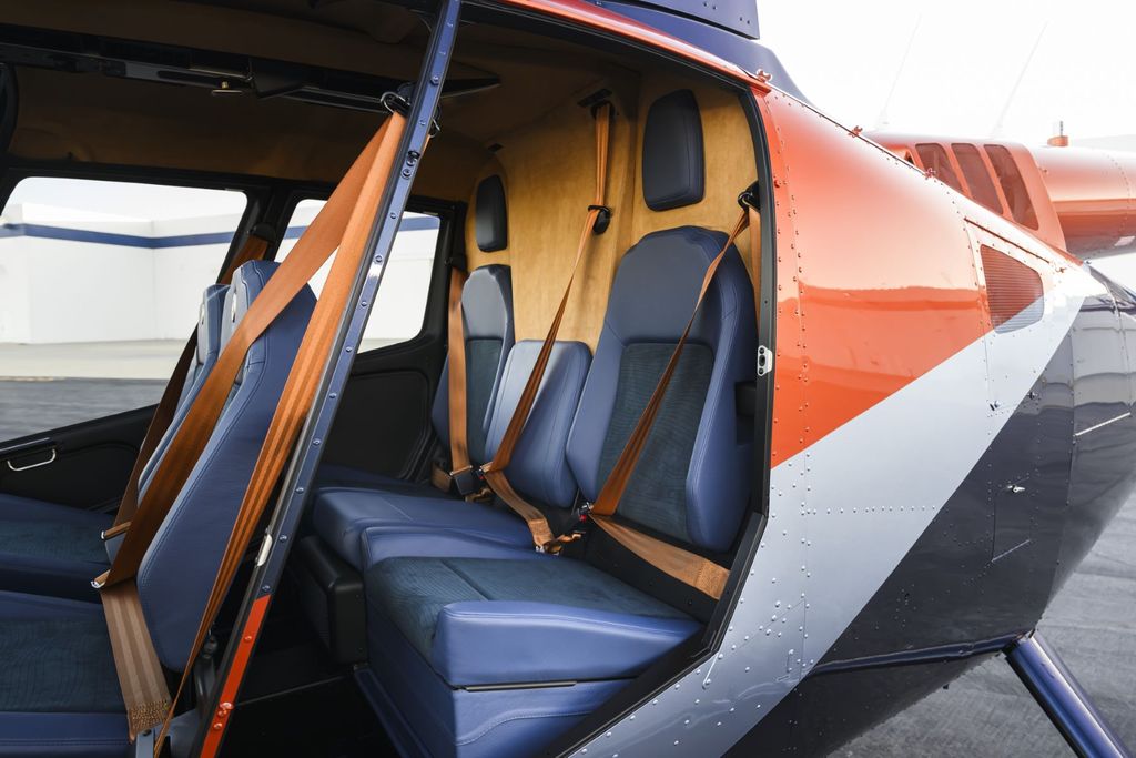 Robinson R66 NxG Riviera, fotografía 2 de 10