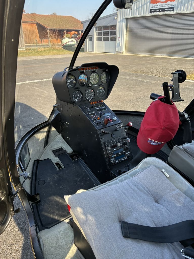 Robinson R44, fotografía 4 de 4