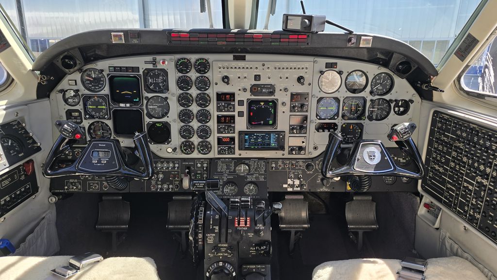 Beechcraft C90, fotografía 3 de 6
