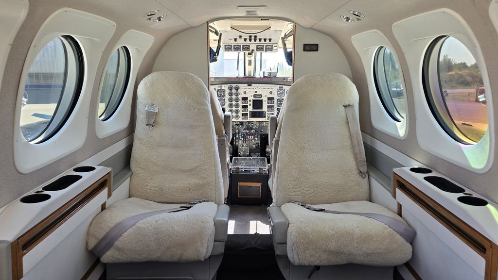 Beechcraft C90, fotografía 4 de 6