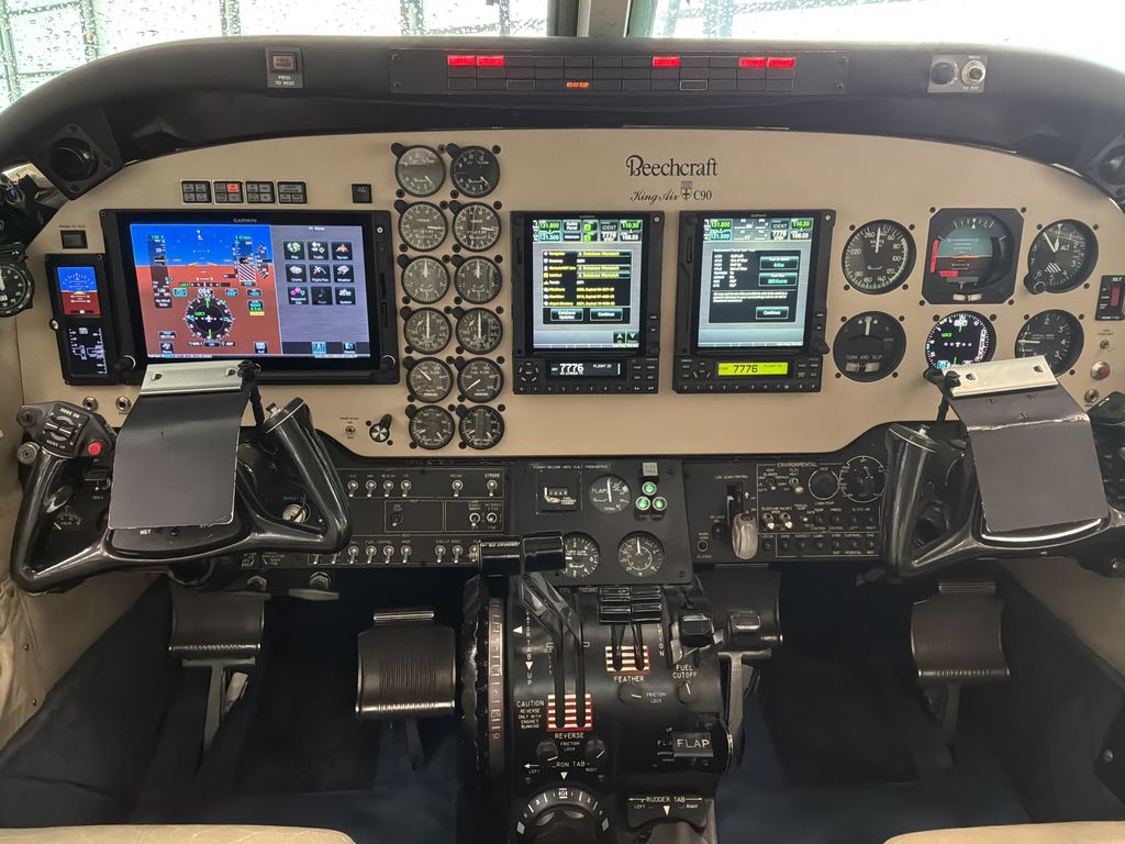 Beechcraft C90, fotografía 2 de 7
