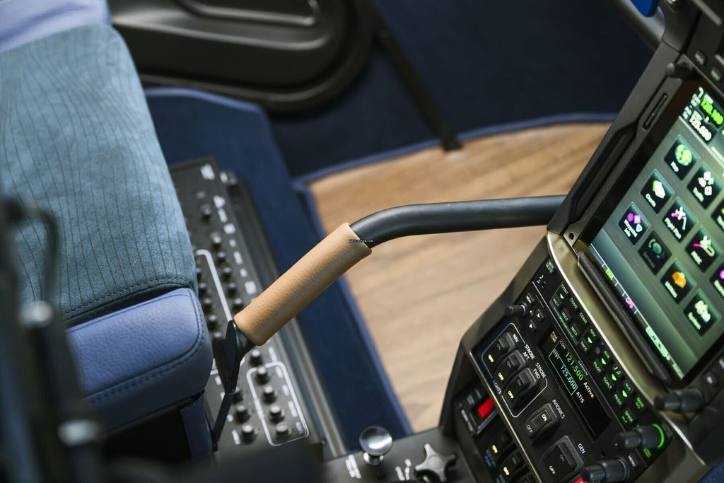Robinson R66, fotografía 7 de 10