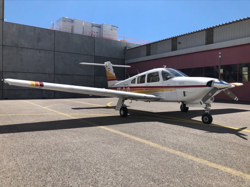 Piper PA-28 Turbo Arrow IV, fotografía 9 de 10