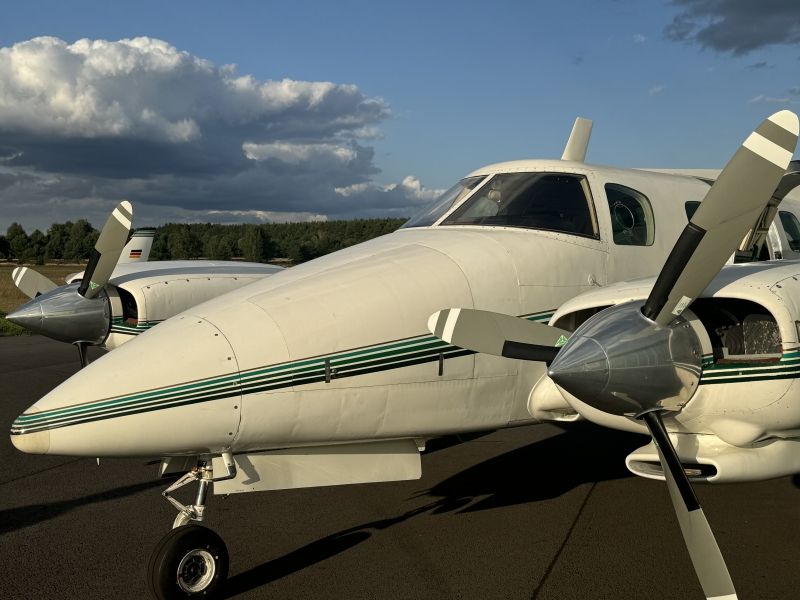 Beechcraft Duke, fotografía 1 de 10