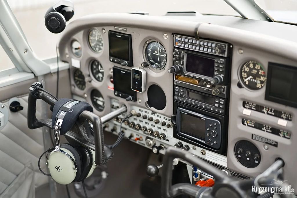 Piper PA-28, photo 6 sur 11