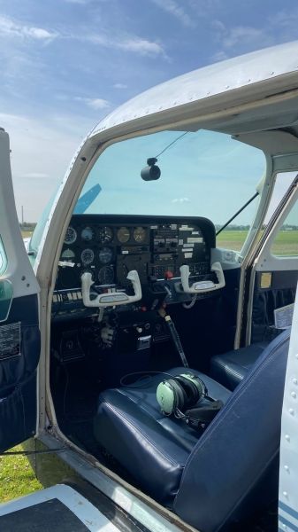 Beechcraft Model 23 Sundowner, fotografía 6 de 10