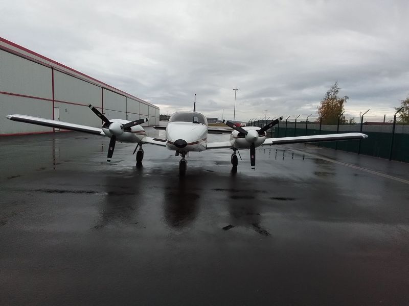 Piper PA-34 III, fotografía 2 de 7