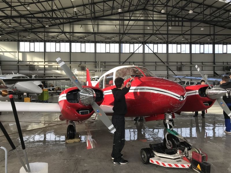Piper PA-23 Apache, fotografía 1 de 10