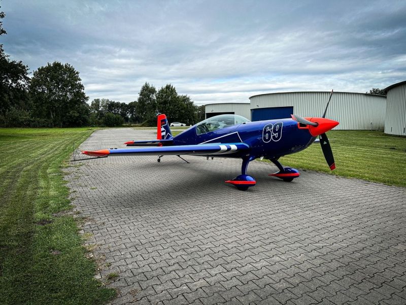 Extra 330LT, fotografía 8 de 9