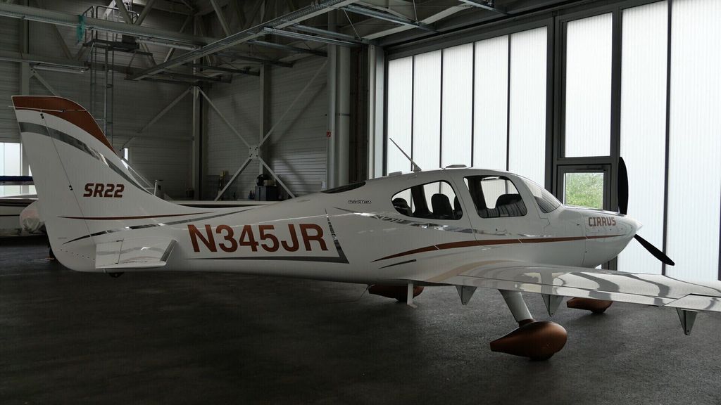 Cirrus SR22, fotografía 7 de 18