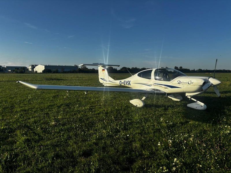 Diamond DA40, fotografía 1 de 16