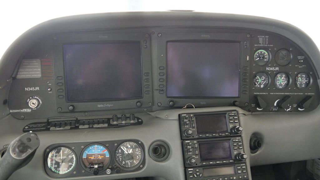 Cirrus SR22, fotografía 9 de 18