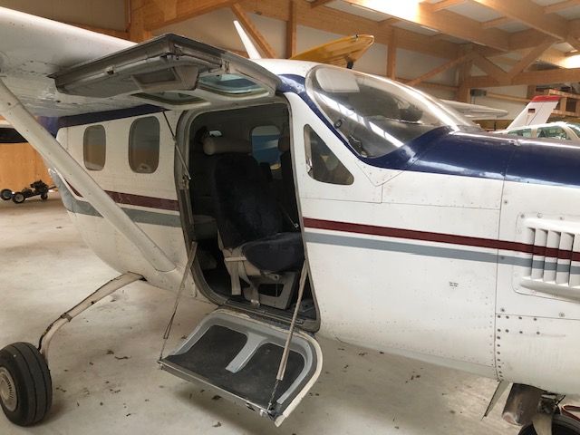 Cessna 337 Super Skymaster P337H, fotografía 10 de 10