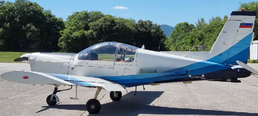 Zlin Z 142, fotografía 2 de 5