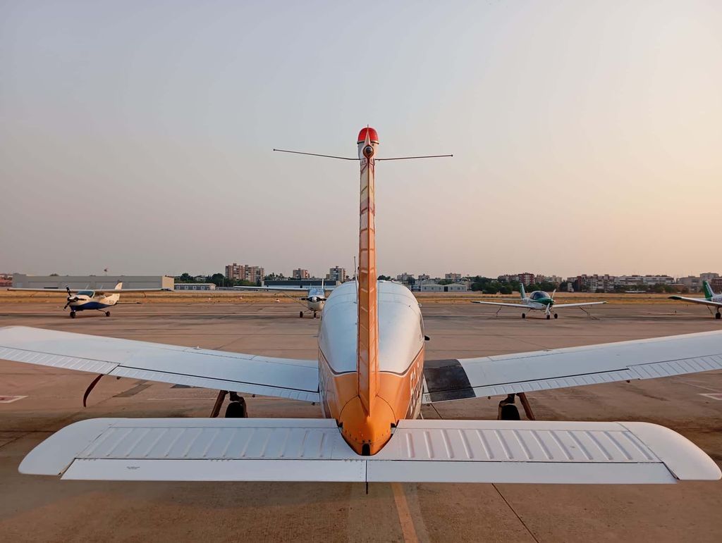 Piper PA-28, fotografía 2 de 9