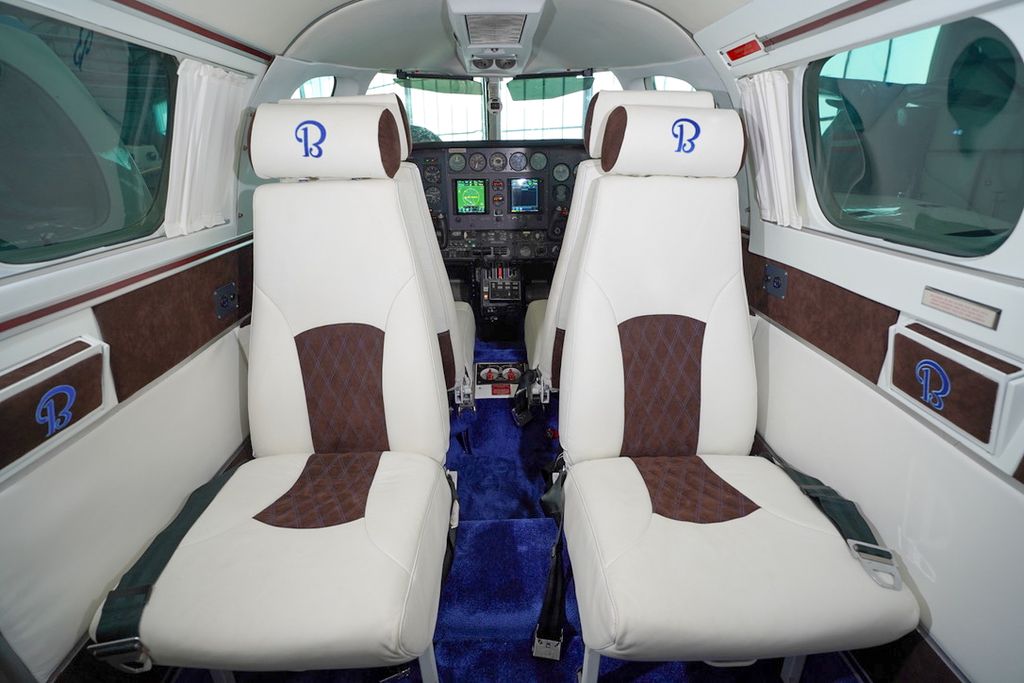 Beechcraft 60 Duke, fotografía 2 de 6