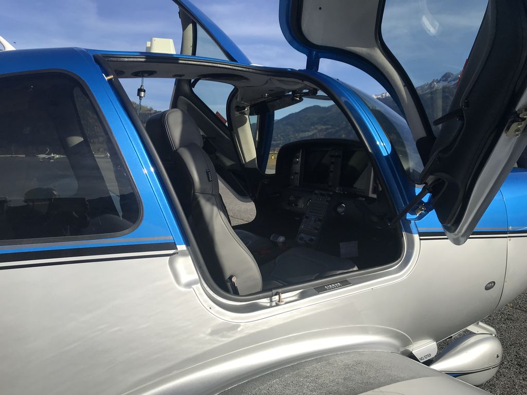 Cirrus SR22 G6 GTS, fotografía 4 de 6