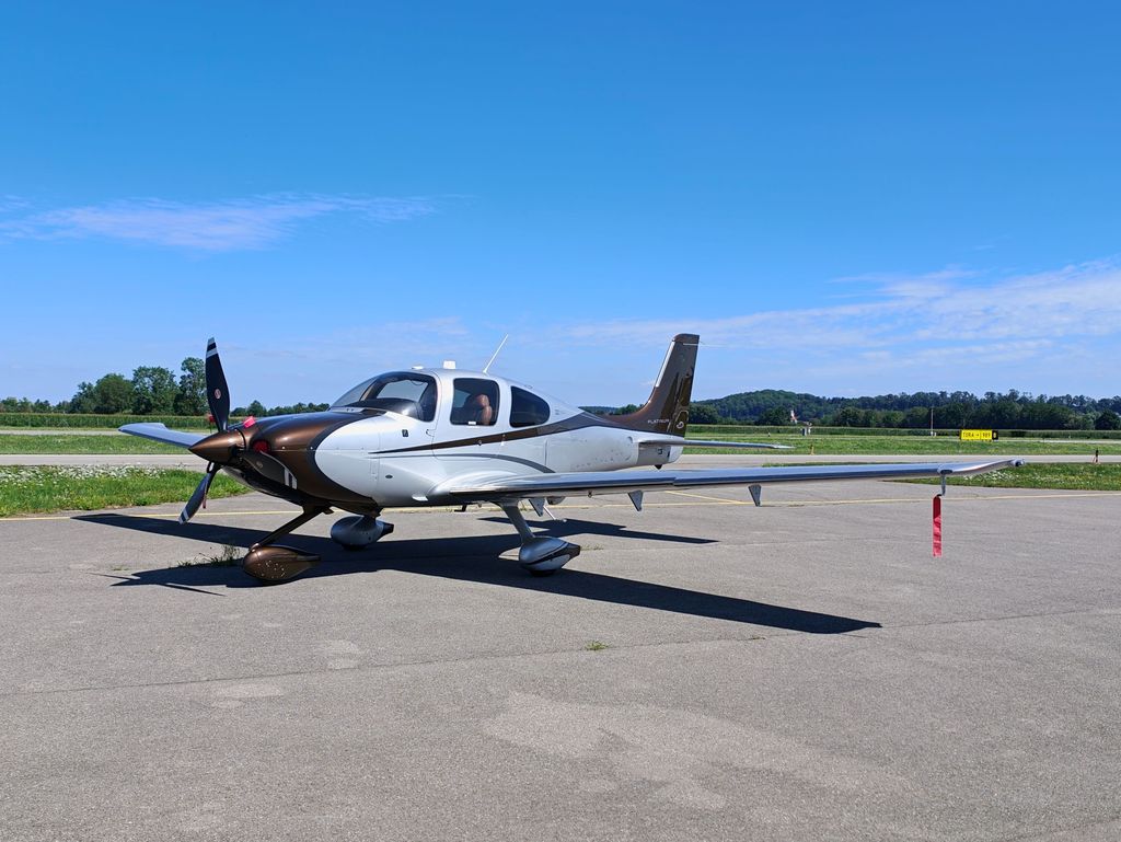 Cirrus SR22 SR22T GTS, fotografía 1 de 8