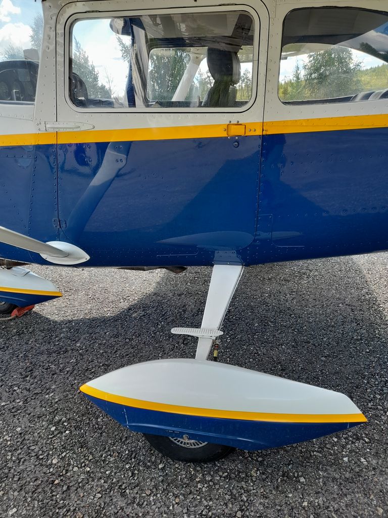 Cessna 172 FR 172 E Rocket, fotografía 9 de 9