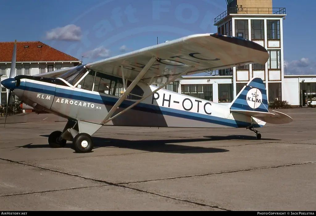 Piper PA-18-150 Supercup, fotografía 3 de 3