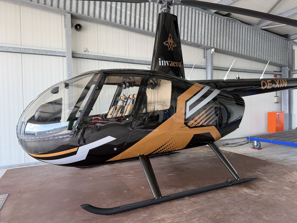 Robinson R44, fotografía 8 de 10