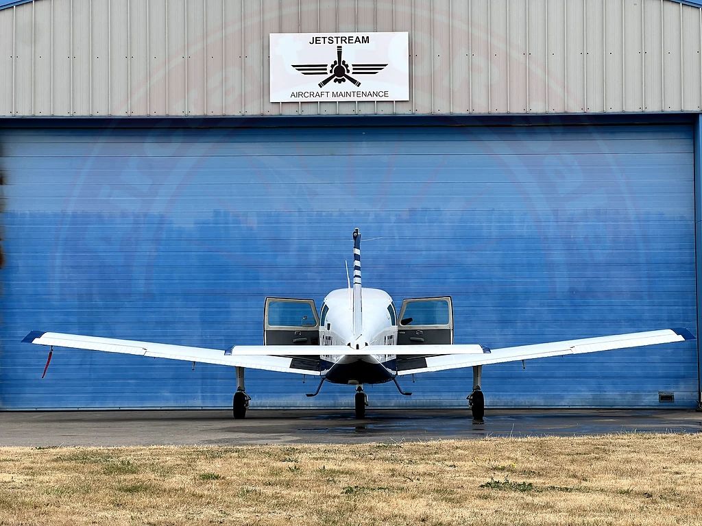 Beechcraft C23 Sundowner 180, fotografía 7 de 20