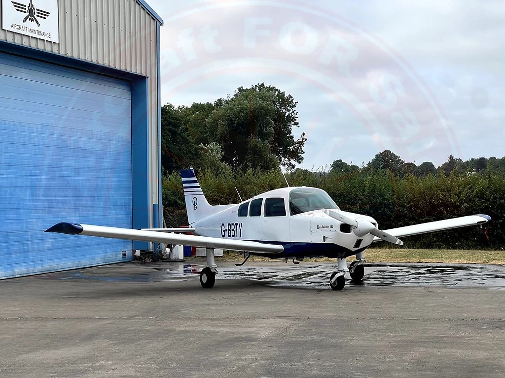 Beechcraft C23 Sundowner 180, fotografía 8 de 20