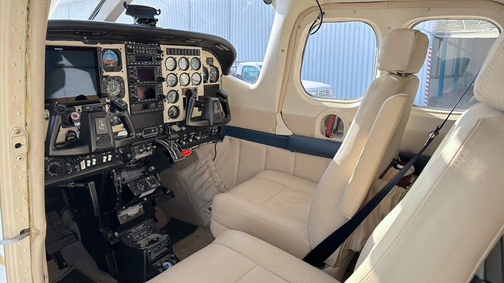 Cessna P210 Silver Eagle, fotografía 4 de 5