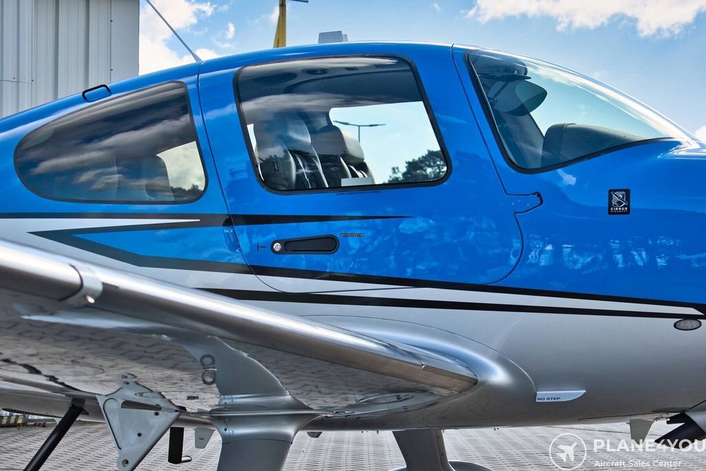 Cirrus SR22 G6, fotografía 7 de 20