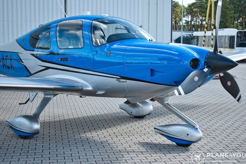 Cirrus SR22 G6, fotografía 8 de 20