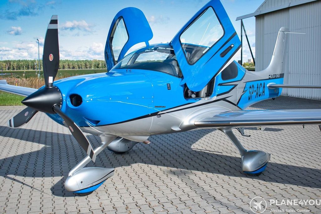 Cirrus SR22 G6, fotografía 10 de 20