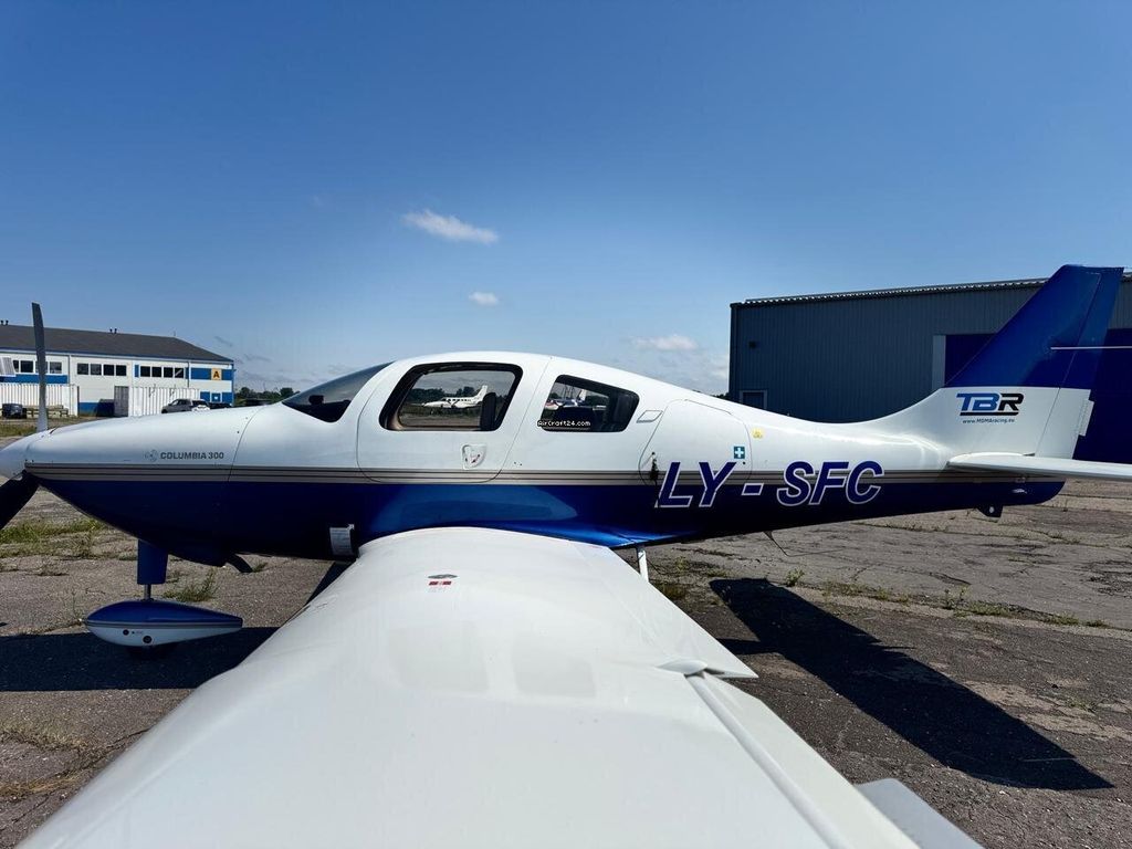 Columbia 300, fotografía 4 de 20