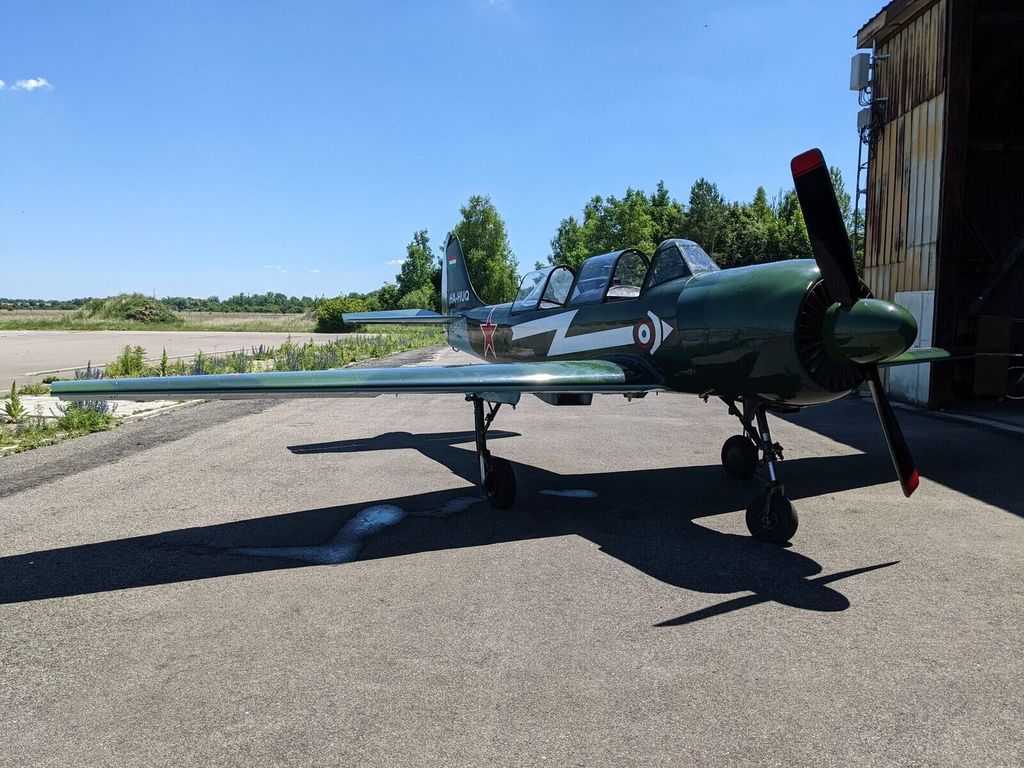 Yakovlev YAK 52, fotografía 3 de 10