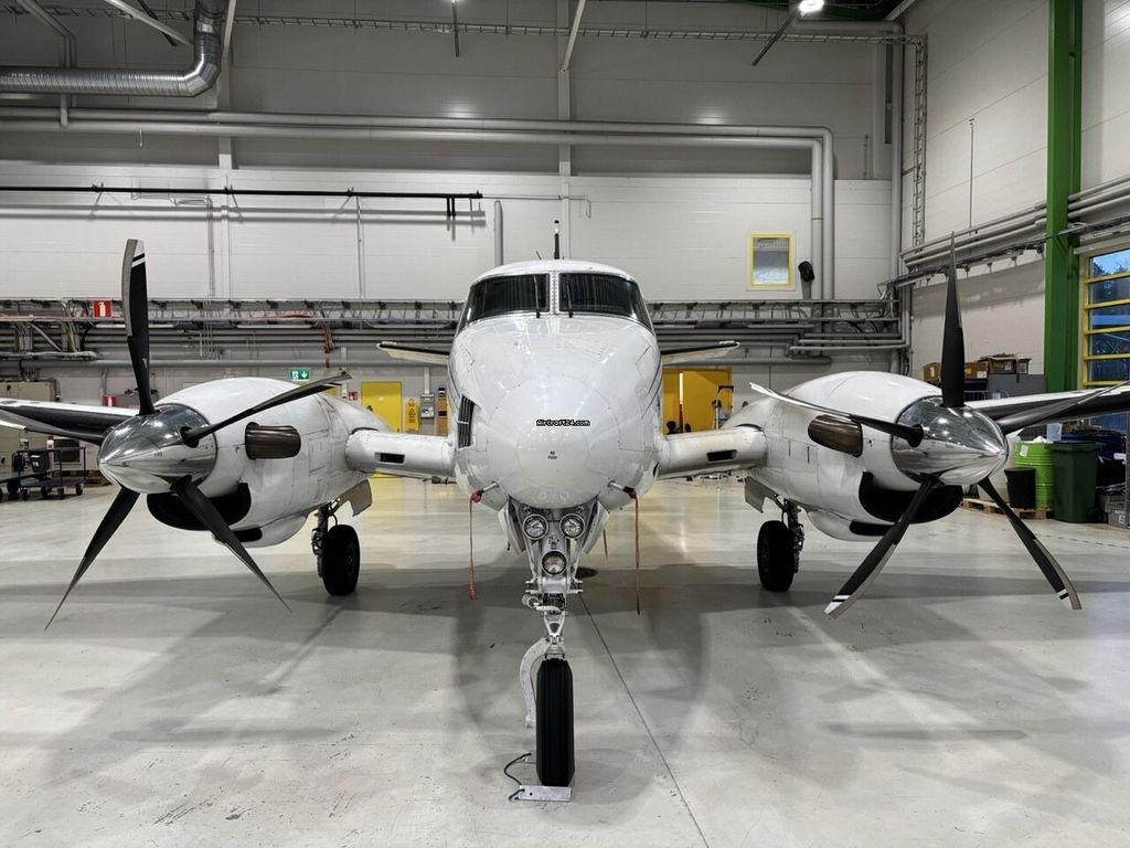 Beechcraft C90, fotografía 3 de 7