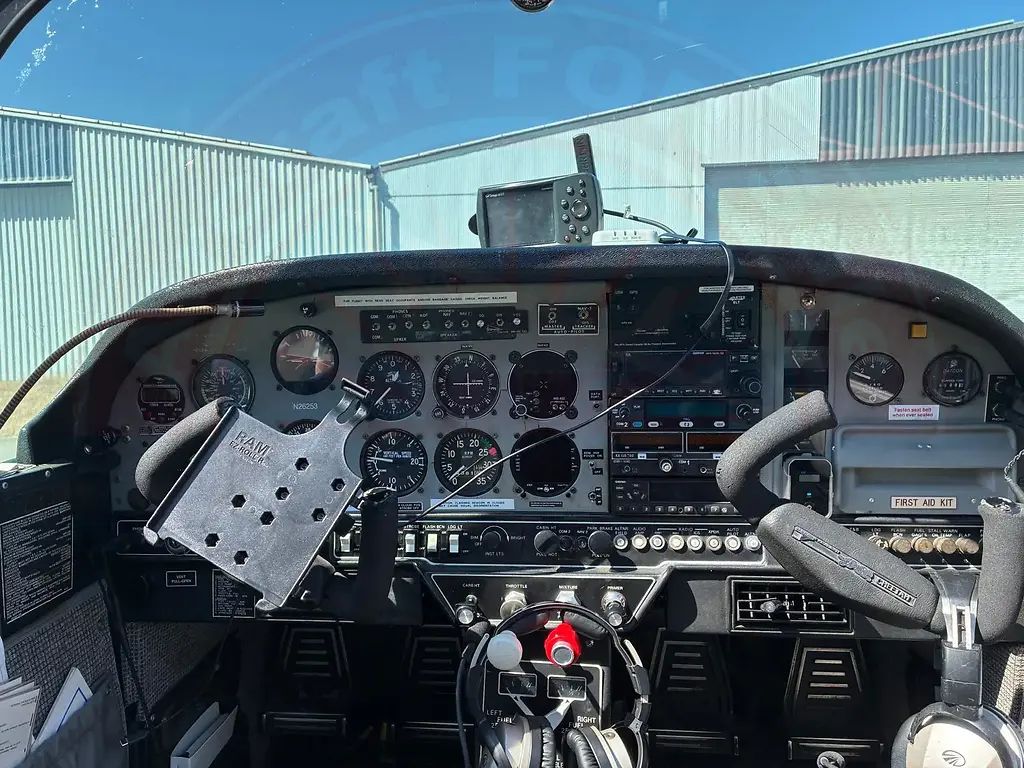 Grumman AA-5, fotografía 3 de 6