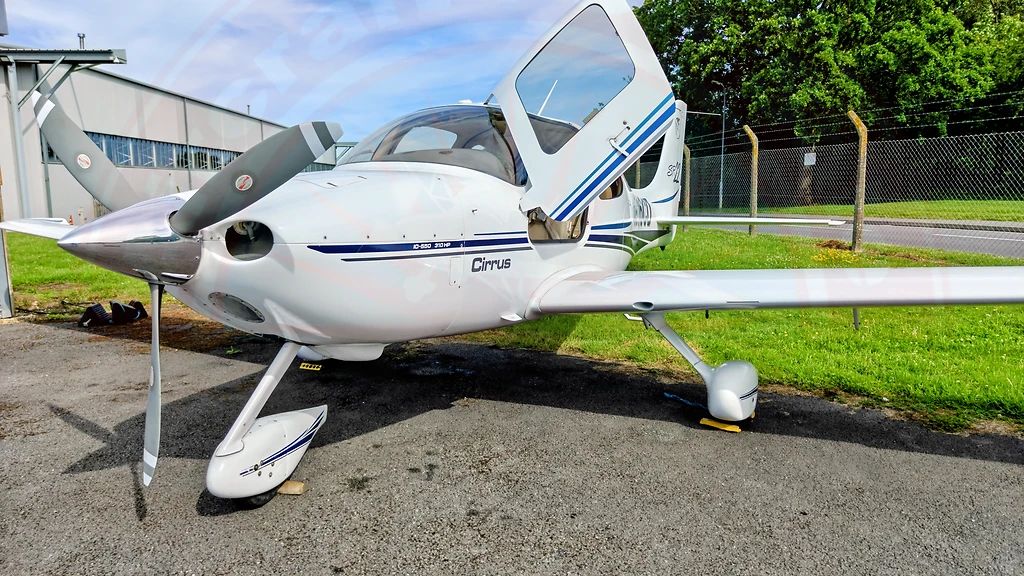 Cirrus SR22 G1, fotografía 3 de 24