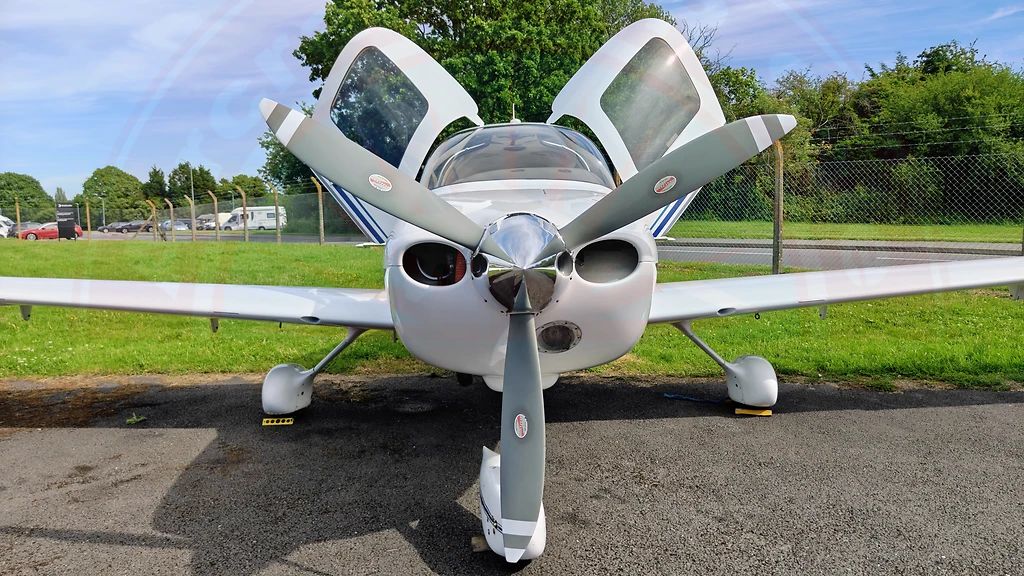 Cirrus SR22 G1, fotografía 6 de 24