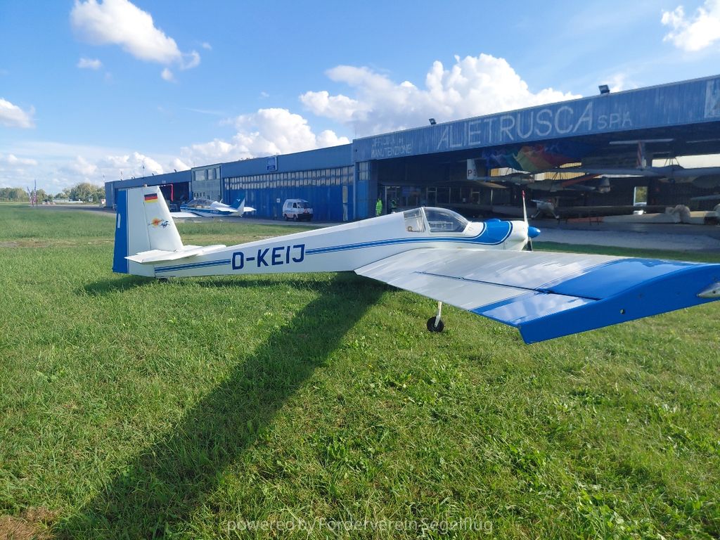 Scheibe SF 25 Falke, fotografía 2 de 11