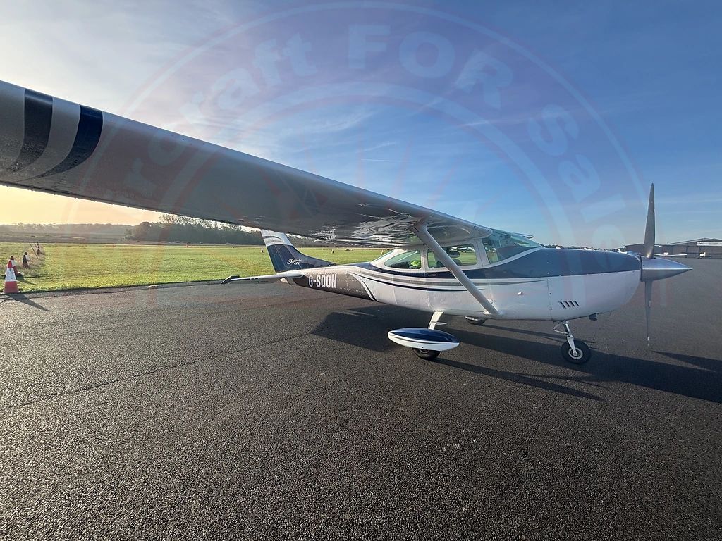 Cessna 182, fotografía 1 de 10