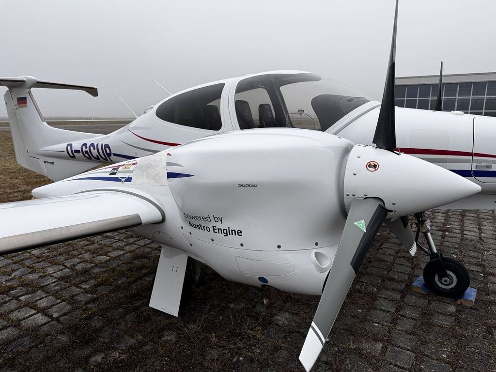 Diamond DA42, fotografía 2 de 9