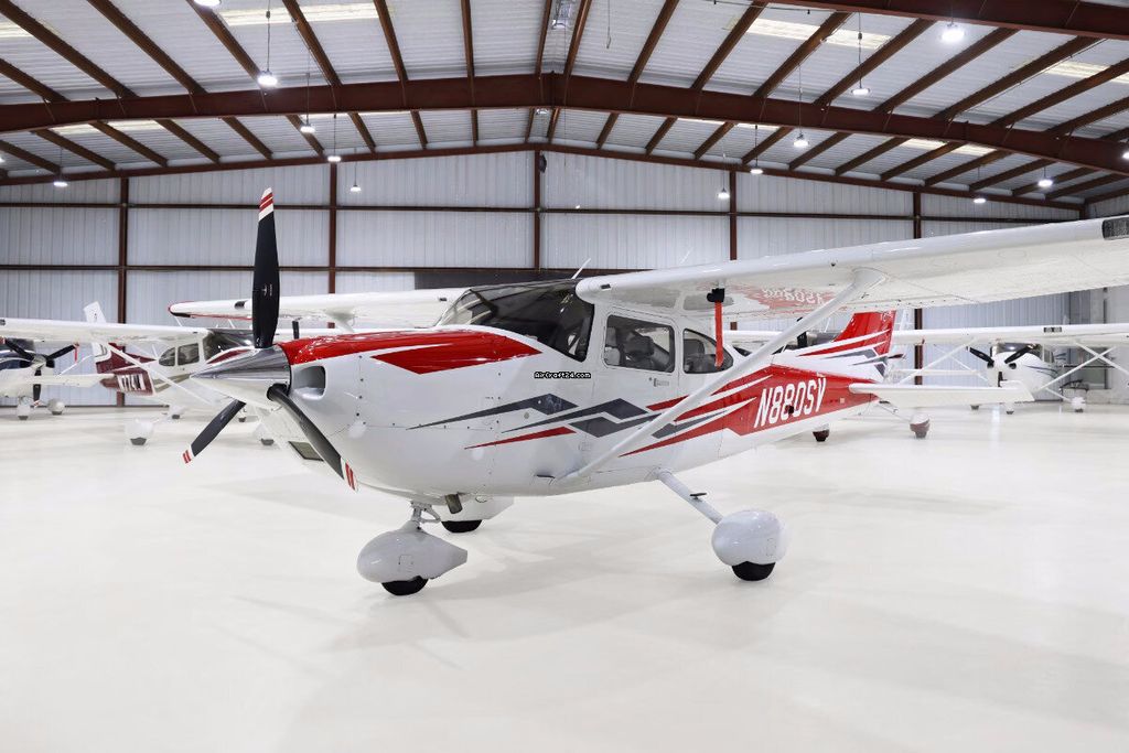 Cessna T182, photo 2 sur 6