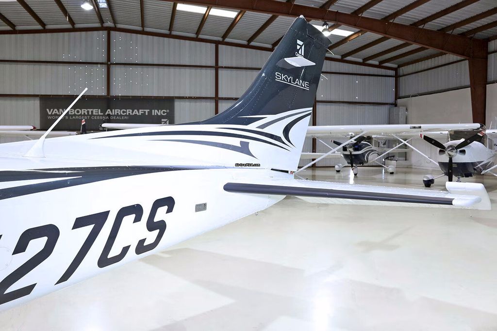 Cessna 182, photo 4 sur 6