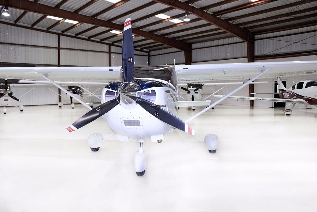 Cessna T182, photo 3 sur 6