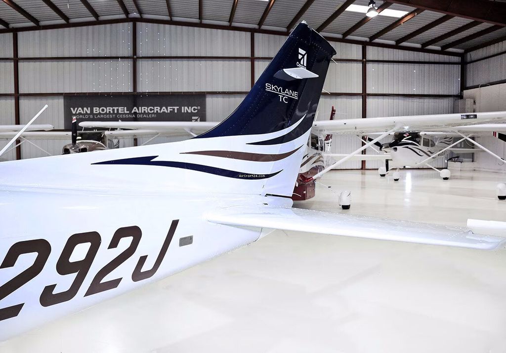 Cessna T182, photo 4 sur 6
