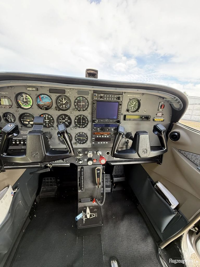 Cessna 172, fotografía 3 de 11