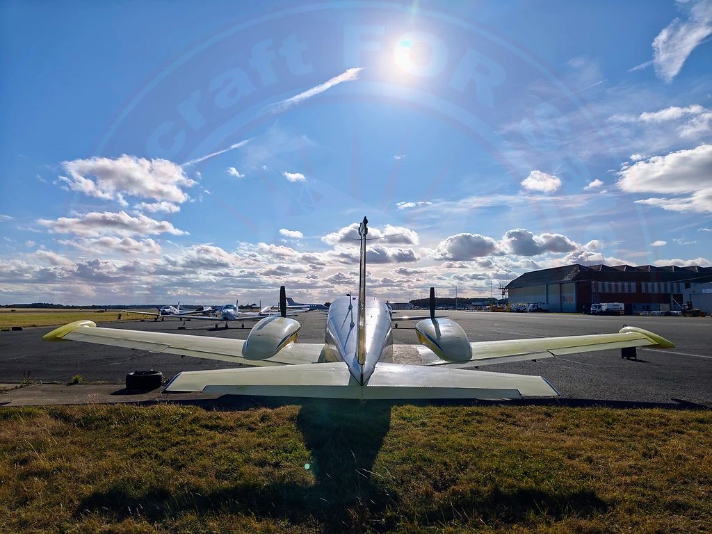 Piper PA-30C Turbo Twin Comanche C-model, fotografía 4 de 10