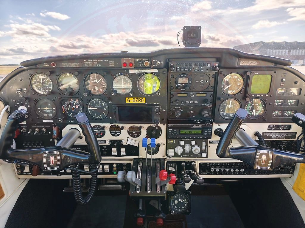 Piper PA-30C Turbo Twin Comanche C-model, fotografía 6 de 10
